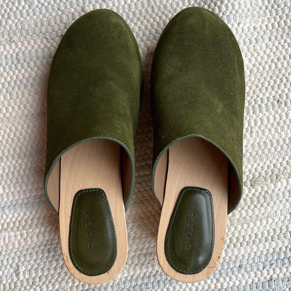 Doen clogs - Forest green, 2” heel, size 8.